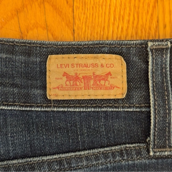 Levi’s Denim Dark Wash Skirt Women’s Size 4 - Picture 5 of 11